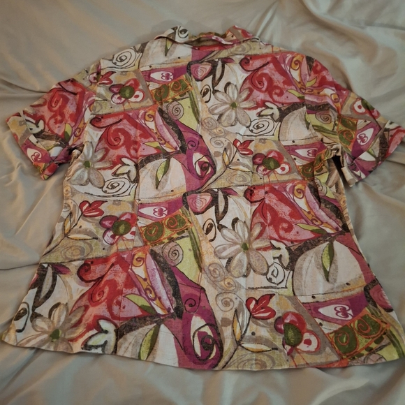 Chico's Women's Colorful Abstract Floral Linen Short Sleeve Shirt - Picture 5 of 7